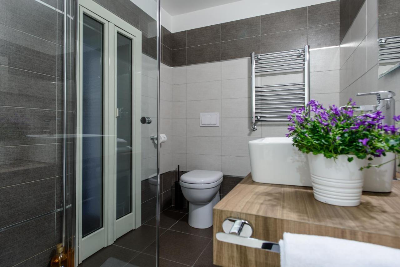 Le Mummarelle Apartments Napoli Bagian luar foto